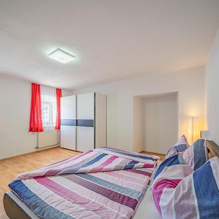 Apartment Am Lift Top 1 ฮอพฟ์การ์เทน อิม บริกเซนทัล ภายนอก รูปภาพ